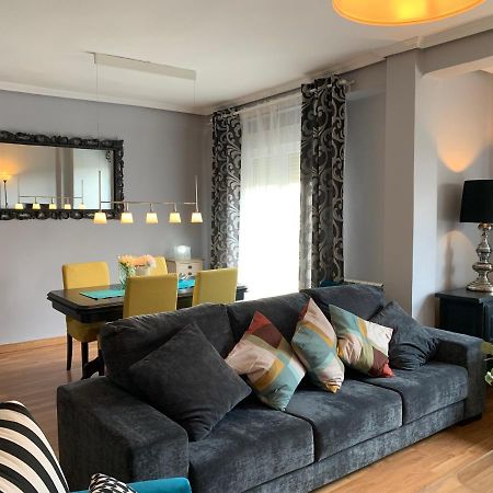 Sg Apartamentos La Casa De La Catedral Vut47-240 Вальядолід Екстер'єр фото