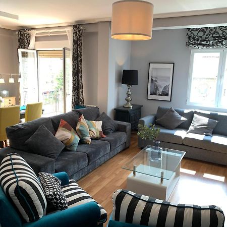 Sg Apartamentos La Casa De La Catedral Vut47-240 Вальядолід Екстер'єр фото